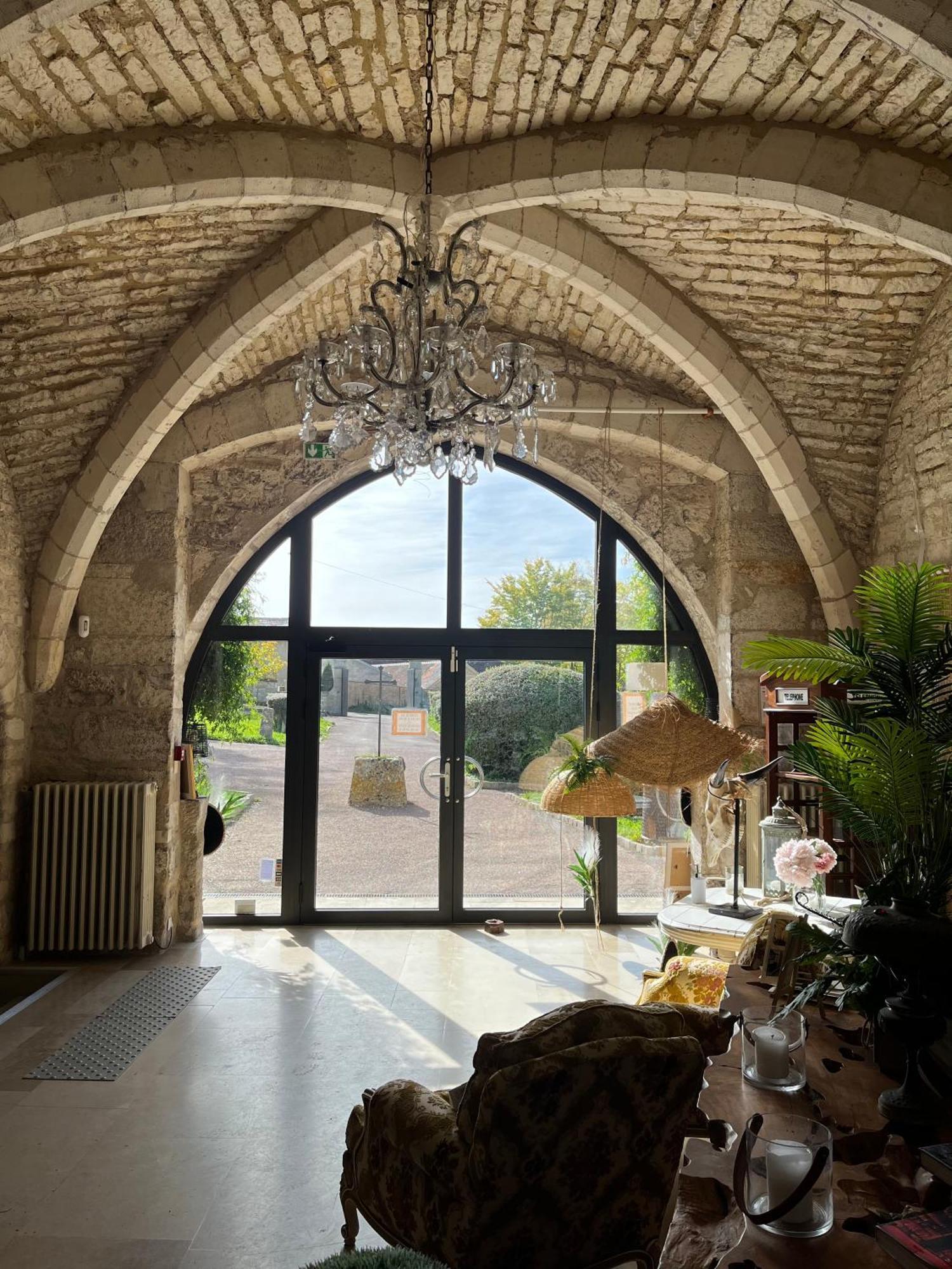 L'Abbaye Saint Michel Bed & Breakfast Tonnerre Eksteriør bilde
