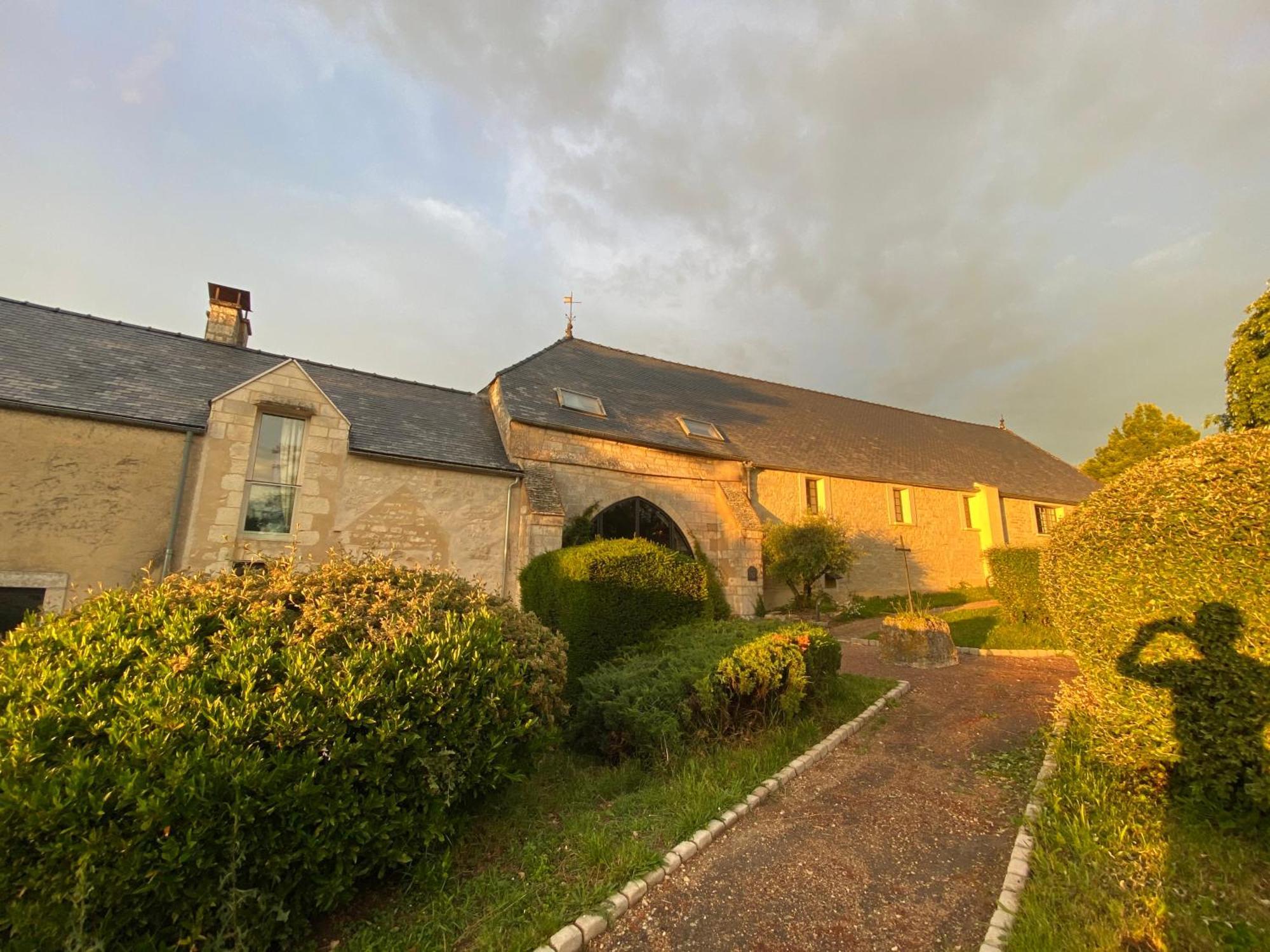 L'Abbaye Saint Michel Bed & Breakfast Tonnerre Eksteriør bilde