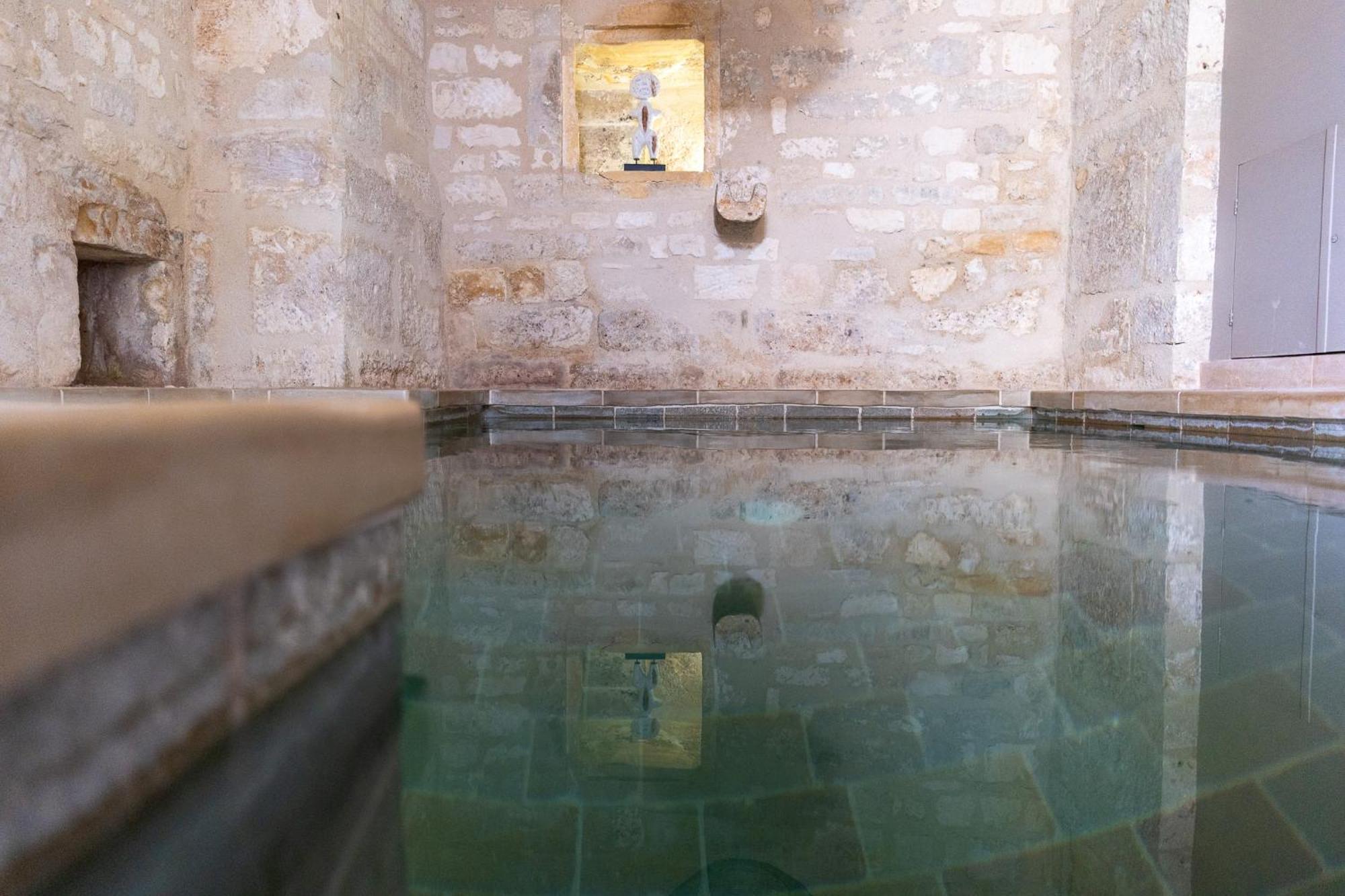 L'Abbaye Saint Michel Bed & Breakfast Tonnerre Eksteriør bilde